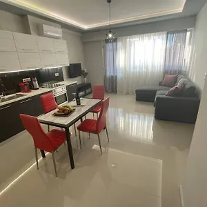 Maxim Deluxe Apartment , Nea Alikarnassos Grecia