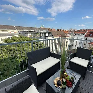  Apartment Contemporary With Stunning Views 20